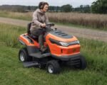 Husqvarna TS 215T Rasentraktor, 95 cm Schnittbreite, 20,4 PS Benzinmotor, Hydrostat, Seitenauswurf - Bild 11