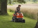 Husqvarna TS 215T Rasentraktor, 95 cm Schnittbreite, 20,4 PS Benzinmotor, Hydrostat, Seitenauswurf - Bild 13
