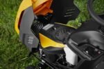 STIGA Tornado 5108 W Rasentraktor, 108 cm Schnittbreite, 18,9 PS V-Twin Motor, Hydrostat, Seitenauswurf, inkl. Mulchkit, Anhängekupplung und Batterieladegerät - Bild 5